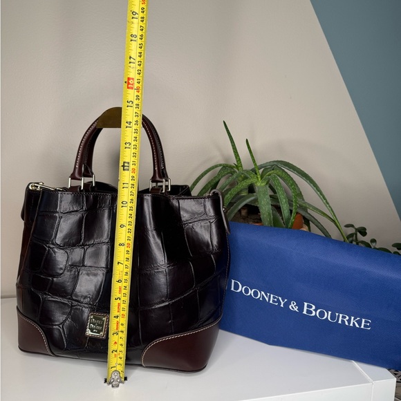 Dooney & Bourke Oakdale Brenna Satchel Croc Embossed Leather Espresso Handbag - Picture 13 of 14